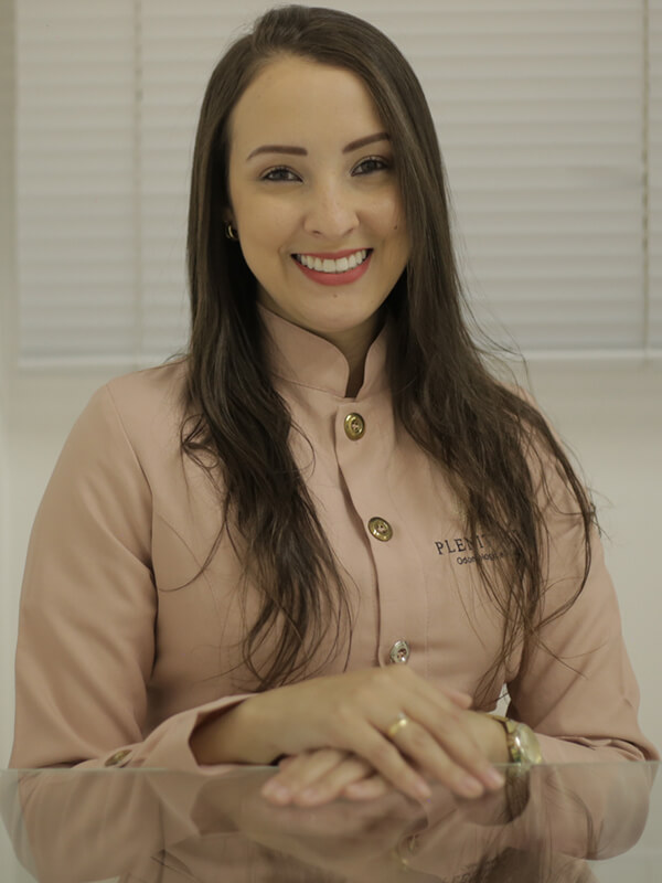Dra. Tainá Oliveira